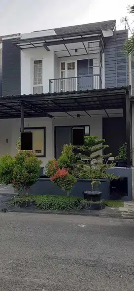 Dijual Rumah Cantik di Cluster Harmoni Kota Harapan Indah Bekasi