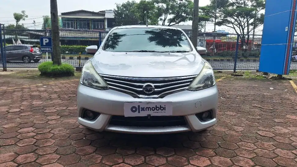 DP MURAH Nissan Grand livina 1.5 XV Bensin-AT 2017 CKODB