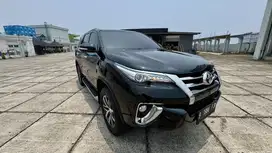 [Low KM] Fortuner 2.4 VRZ 4x2 2016/2017