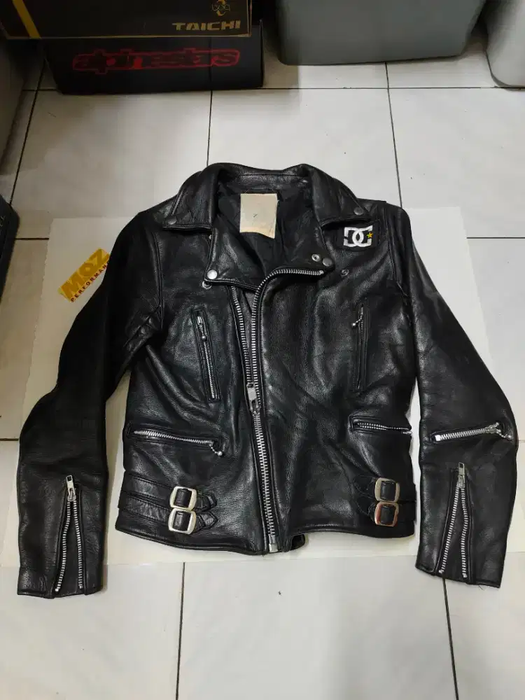 Jaket kulit asli