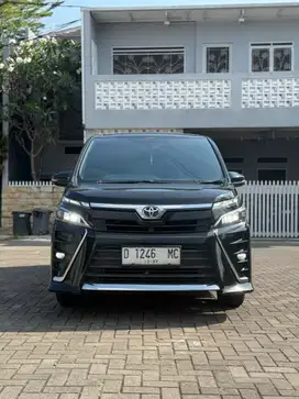 voxy 2018 matic