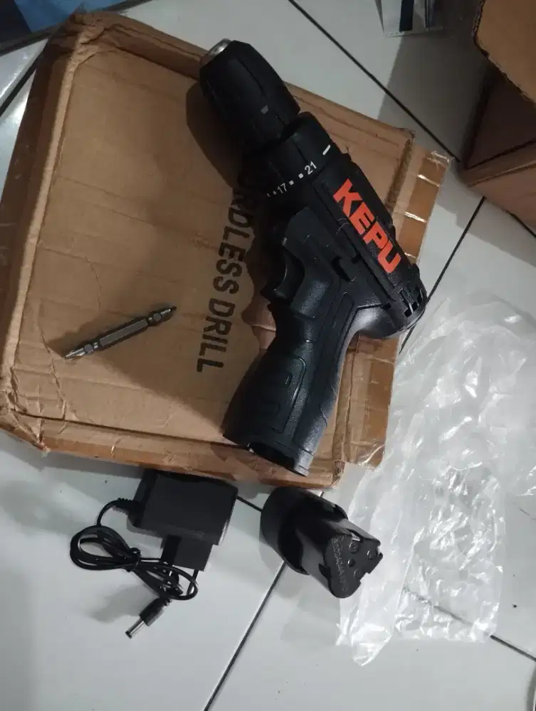 Bor baterai 12volt
