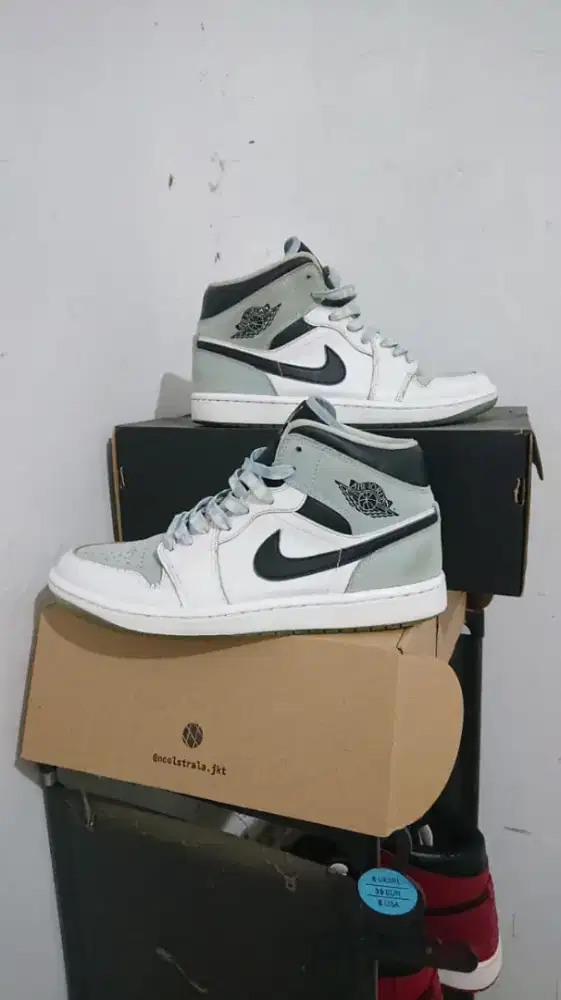 Nike air Jordan mid blue grey smoke