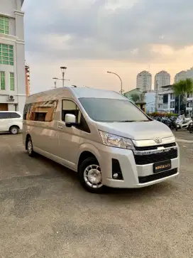 CASH KM 9rb Toyota Hiace Premio 2.8 Diesel MT 2025 10seat Like New