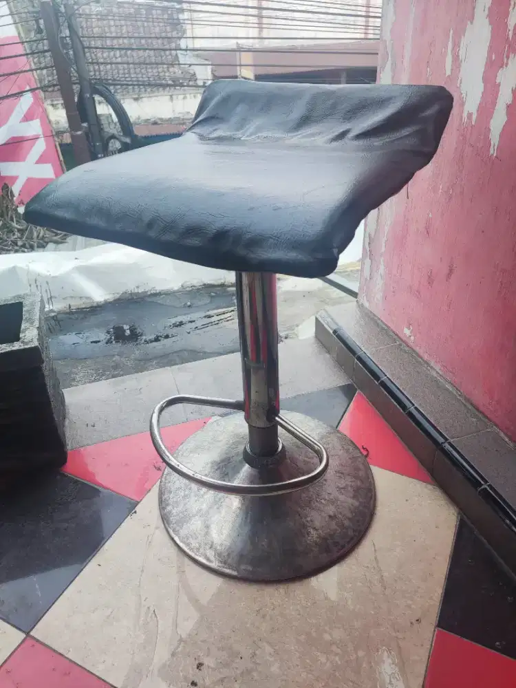 Kursi Bar bekas, normal & layak