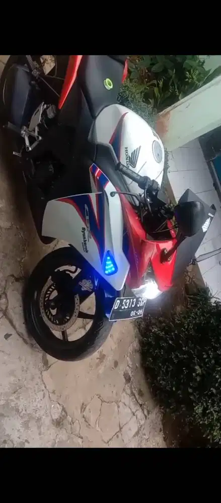 Jual motor cbr 2013