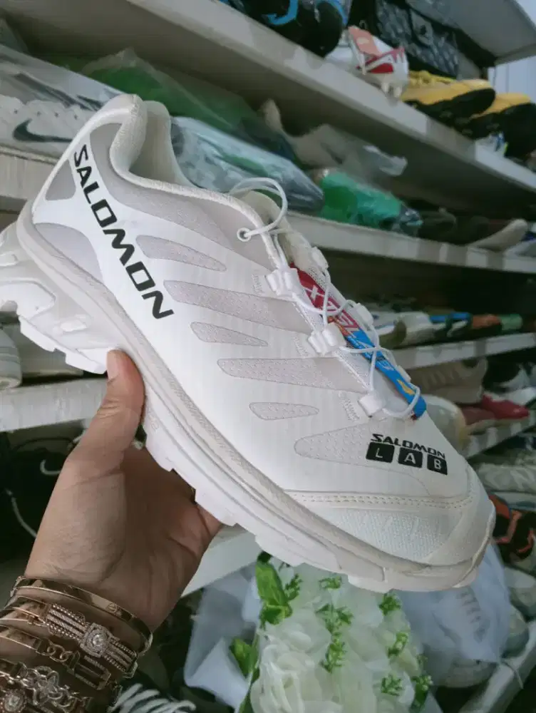 Jual sepatu import salomon