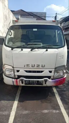 ISUZU TRAGA BOX 2020
