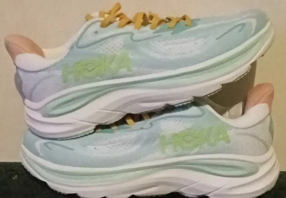 Jual sepatu import HOKA