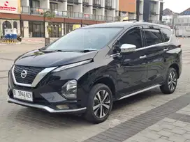 Nissan Livina VL 2022 KM 48 rb hitam