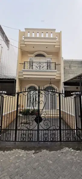 Rumah 3 Lantai Lokasi Strategis di Villa Kapuk Mas, Jakarta Utara (Dekat PIK)