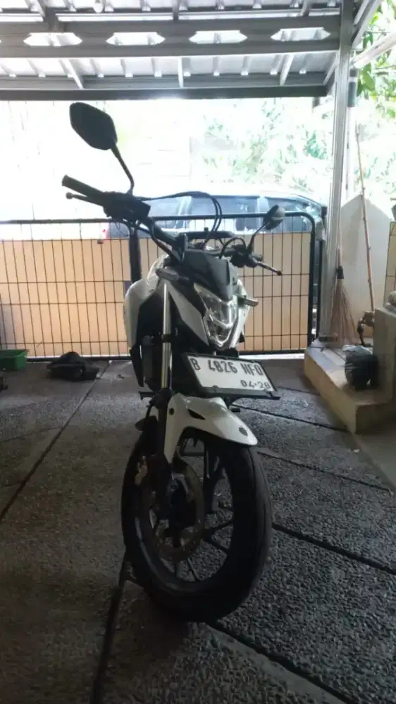 Honda CB150R 2016
