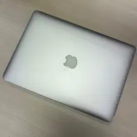 Macbook Air 13 Inch 8 GB 2015 // Laptop Second Bekas Murah