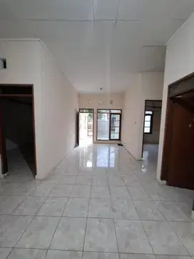 TURUN HARGA Rumah Murah siap huni bagus di Taman Kopo Indah 3