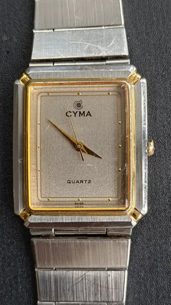 Jam Tangan Vintage Cyma Quartz