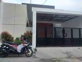 Dijual Rumah Baru, Layout Bagus, Desain Modern, Bonus Kitchen Set, Jln besar, Bebas Banjir di Cibiru dkt Kampus Upi