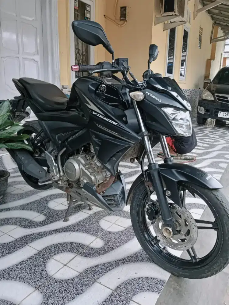 Yamaha Vixion new plat T