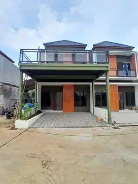 Townhouse strategis pinggir jalan raya dan dekat pintu tol jatiwarna, harga 1 milyaran free biaya-biaya