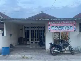 RUMAH DI KELURAHAN SEDATI, NGORO MOJOKERTO