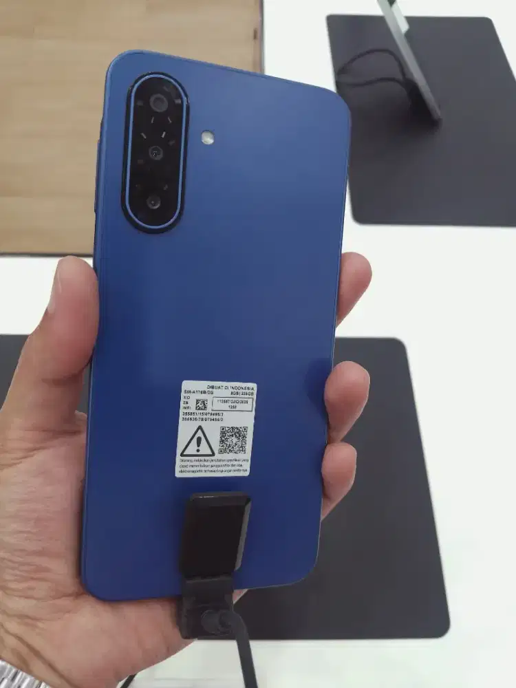 Kredit hp Samsung Galaxy A17 5G ram 8/256
