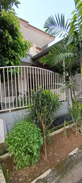Rumah dijual di Cibubur jak-tim LT 150 LB 240 2 lantai