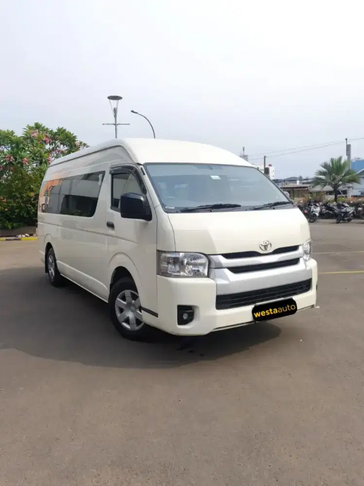 Toyota Hiace Commuter 3.0 Diesel MT 2024 Like New 2025