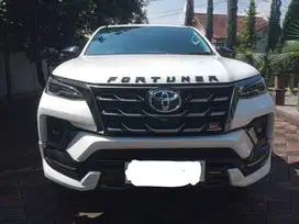 ( LOW KM ) FORTUNER 2.8 VRZ 2023 & FORTUNER 2.8 TSS 2024