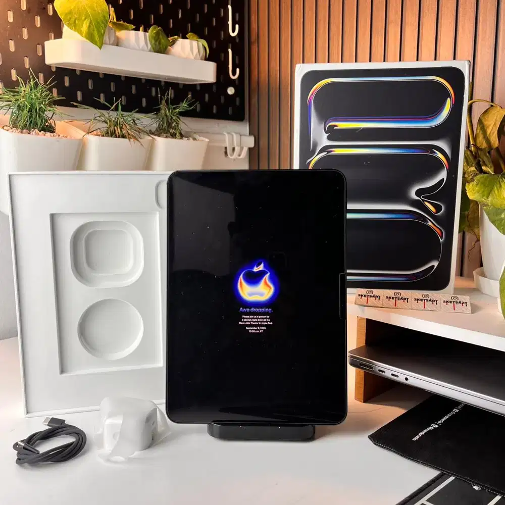 iPad Pro M4 11 inch 256gb Wifi BH 100% Garansi Oktober 2025