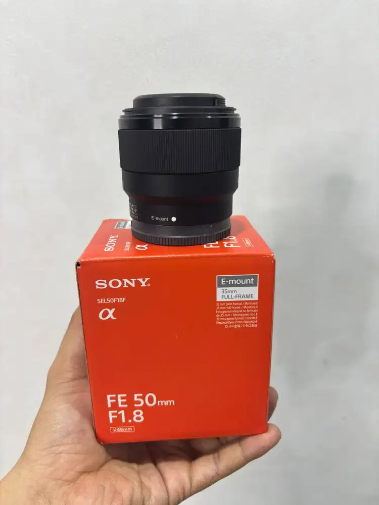 Lensa Sony FE 50mm f1.8