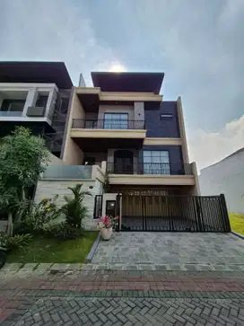 RUMAH MEWAH ADA POOL DI NORTH EMERALD MANSION, CITRALAND UTAMA
