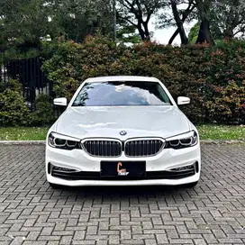 BERGARANSI! BMW 520i Luxury 2018 faktur 2020 g30 good deal