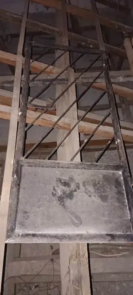 Pintu teralis bekas