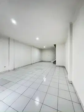 Dijual Ruko 2,5 Lantai Sudah Renovasi Siap Pakai Lokasi di ITC Kosambi Bandung