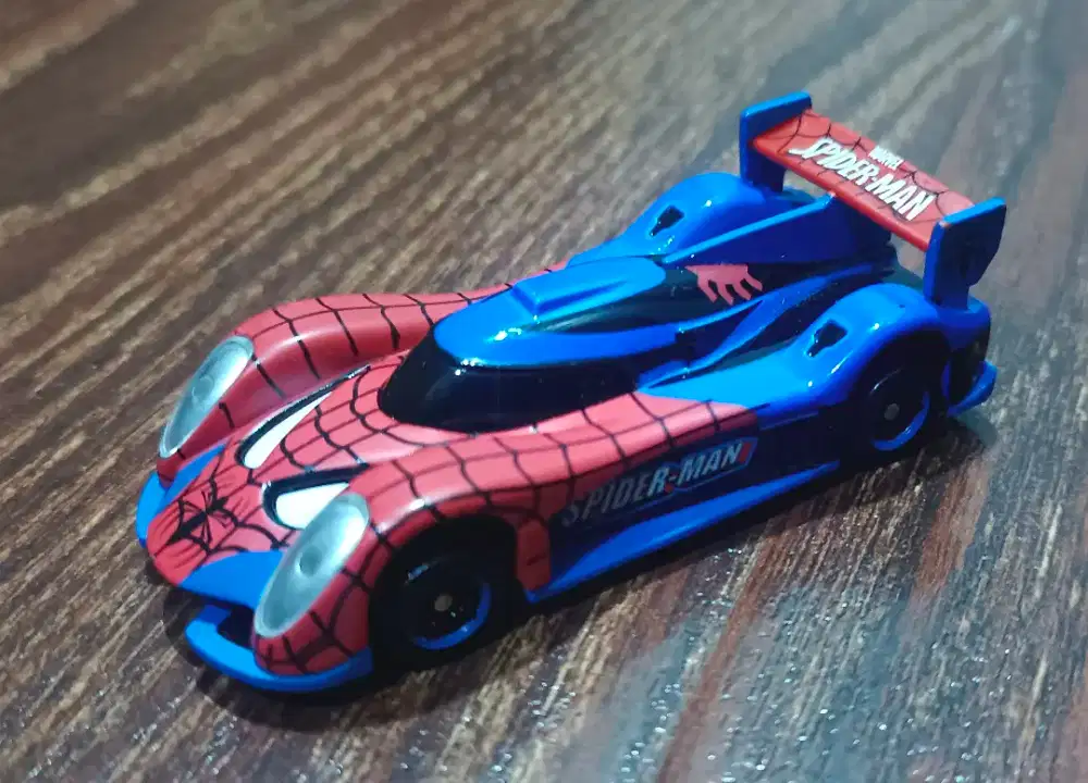 Tomica Marvel Spiderman by Universal Studio Japan