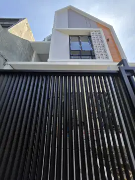 Rumah baru di komplek pondok bambu jakarta timur