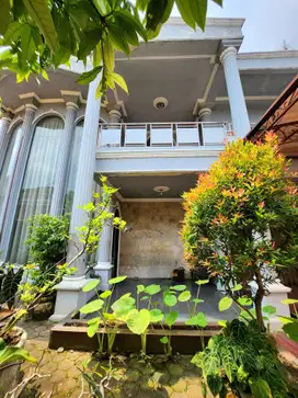 Rumah second siap huni strategis di Utan kayu Matrman Jakarta timur