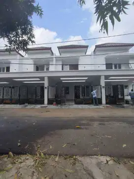 Rumah baru siap huni di komplek pasar minggu jakarta selatan