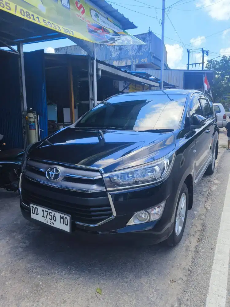 Toyota Innova G 2.0 AT 2019 – Hitam Elegan