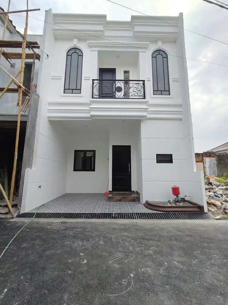 Rumah baru modern classic di Condet Jakarta Timur