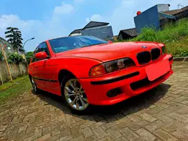 BMW 528i 1999 Bensin