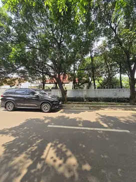 Rumah hitung tanah di komplek waringin permai Jatiwaringin Jakarta Timur