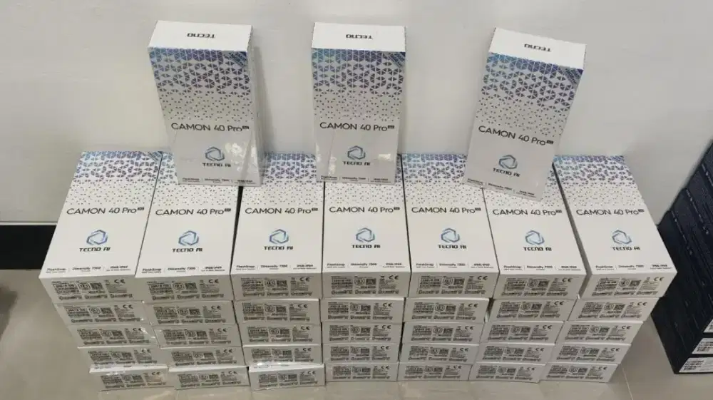 Tecno camon 40pro dimencity 7300 8/256gb