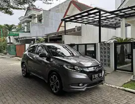 Honda HRV 2016 Prestige Panoramic Sunroof AT Matic Model 2017