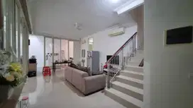 DIJUAL RUMAH THE MANSION PAKUWON INDAH MINIMALIS SIAP HUNI