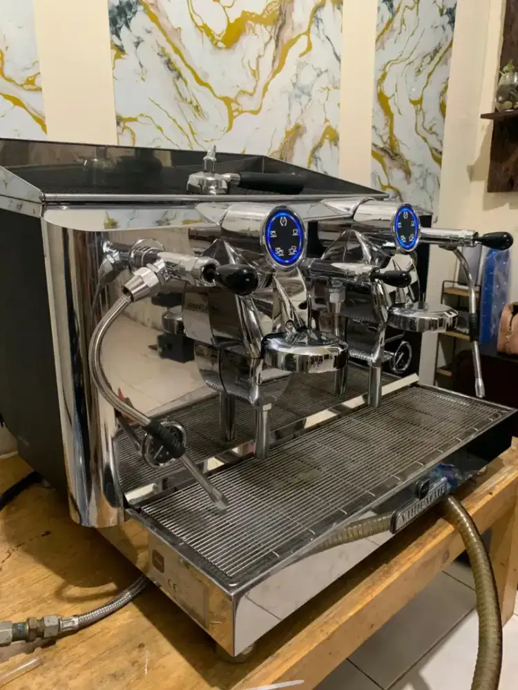 Mesin kopi vibiemme lollo volumetric 1961 2 group