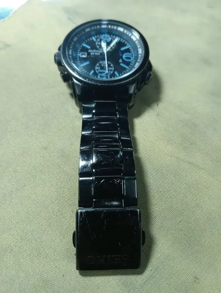 Seiko solar chronograph black - normal & siap pakai