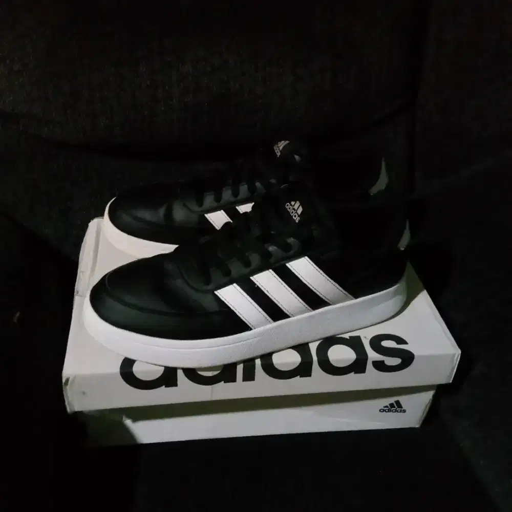 Adidas Breaknet 2.0