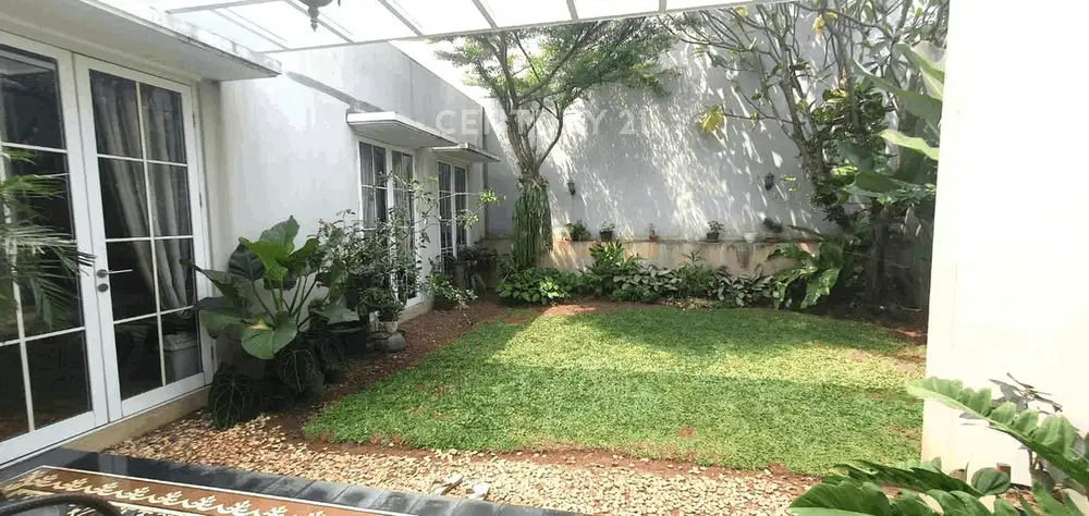 Rumah Halaman Luas Di Belakang Lokasi Bintaro Sektor 9  6955