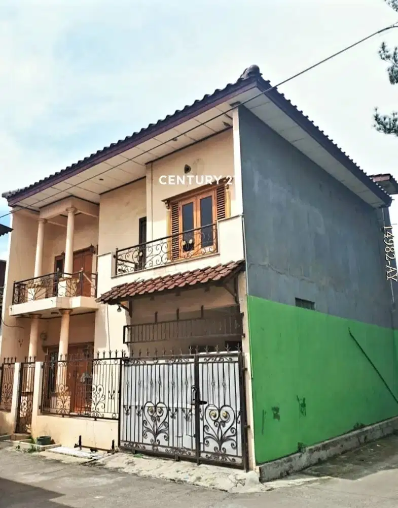 Dijual Rumah Hook 2 Lantai Rapih Dan Terawat Di Serpong Tangsel