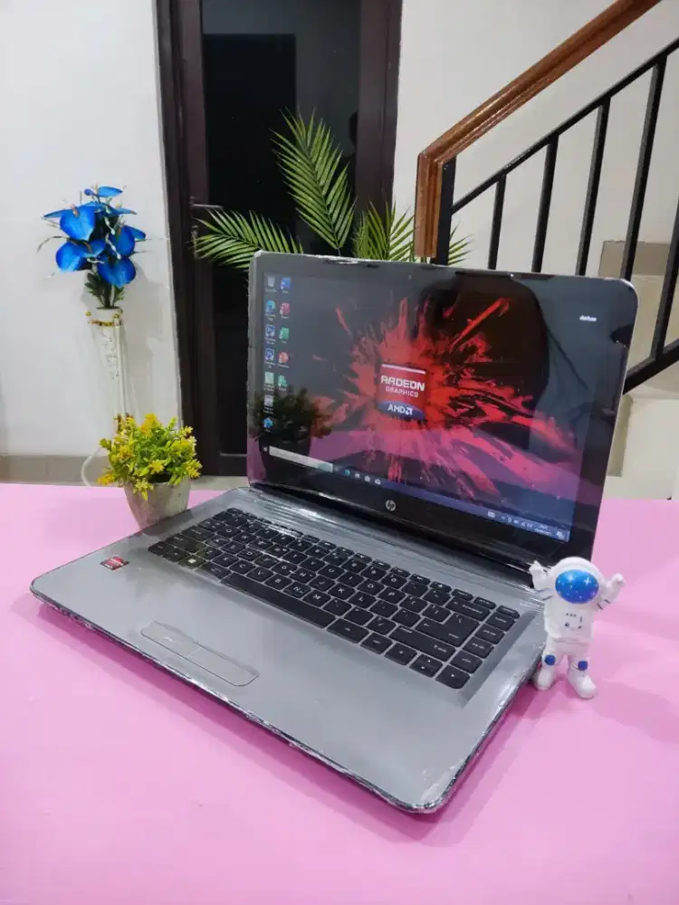 Laptop Design Hp 14 Ram 16/256gb Ssd Windows 10 Siap Pakai COD